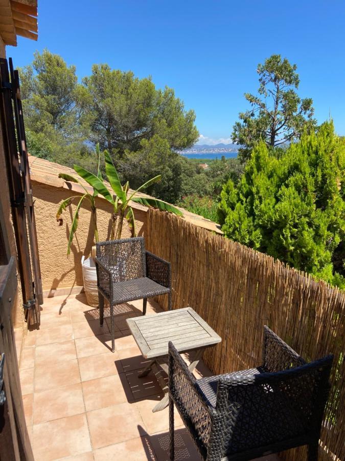 Appartement de vacances au calme absolu, vue mer. Saint Aygulf Extérieur photo