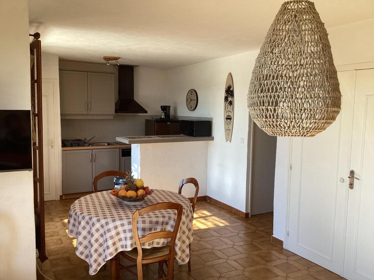 Appartement de vacances au calme absolu, vue mer. Saint Aygulf Extérieur photo