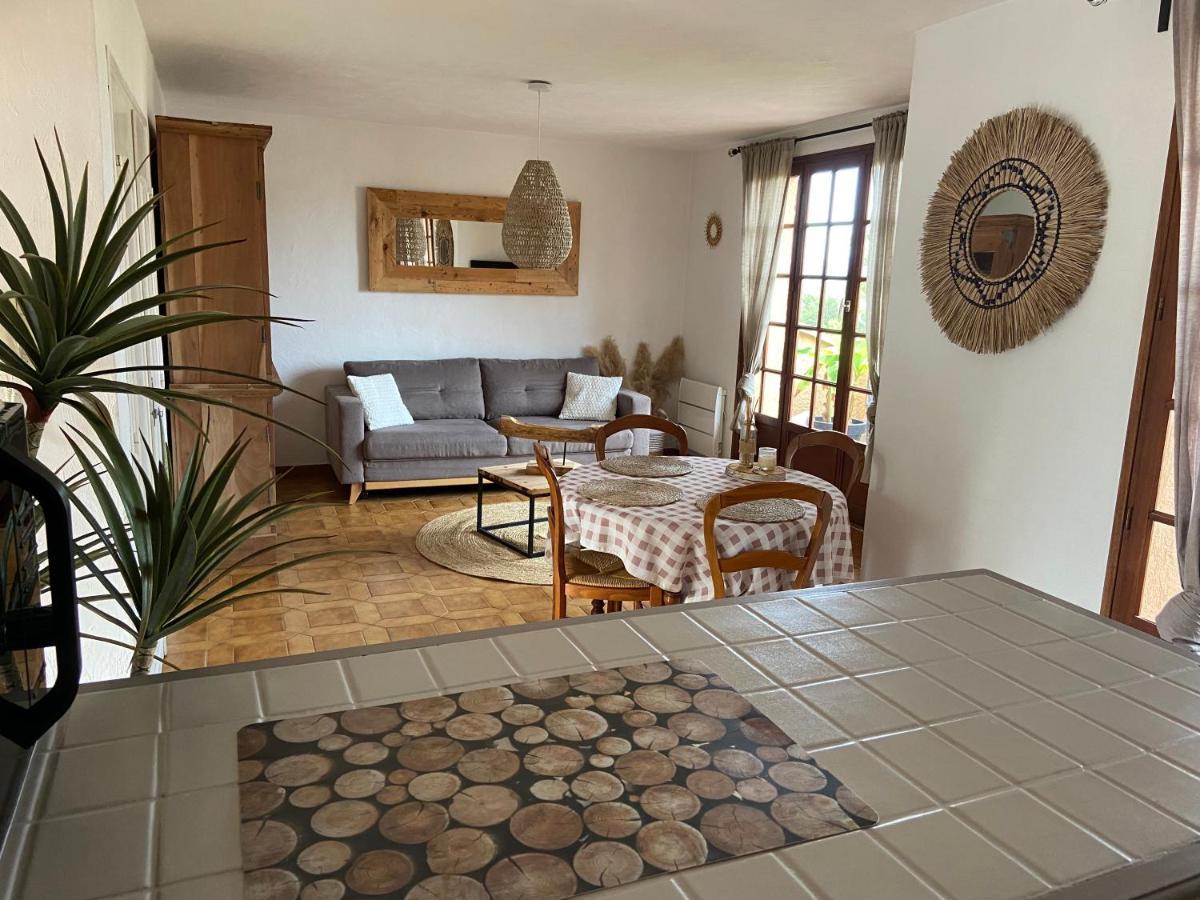 Appartement de vacances au calme absolu, vue mer. Saint Aygulf Extérieur photo
